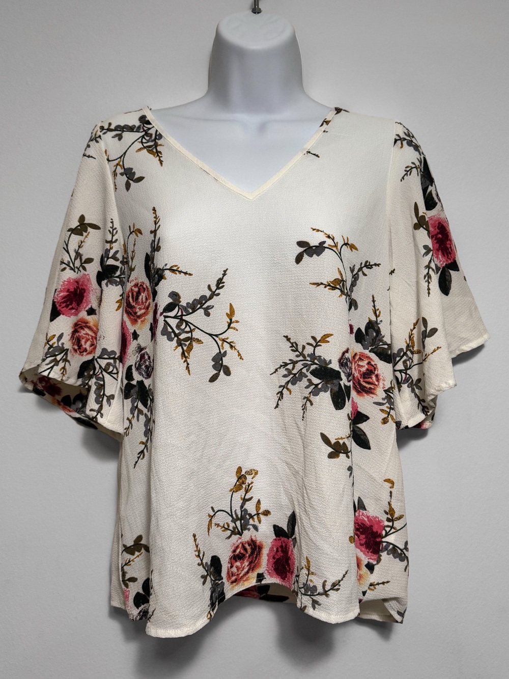 SHEIN Floral Cold Shoulder Flutter Sleeve Blouse Size S